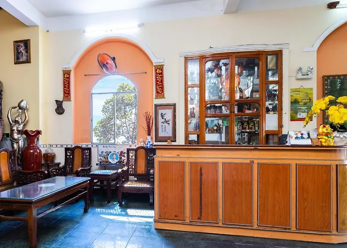 Hotel Oyo 791 Hoang Anh 3*